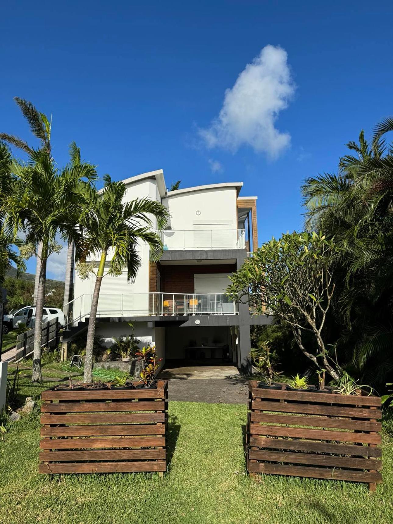 Grande Villa Au Calme - Vue Exceptionnelle - Climatisation - Piscine Sel Chauffee - Jardin Tropical Vincendo Exterior photo